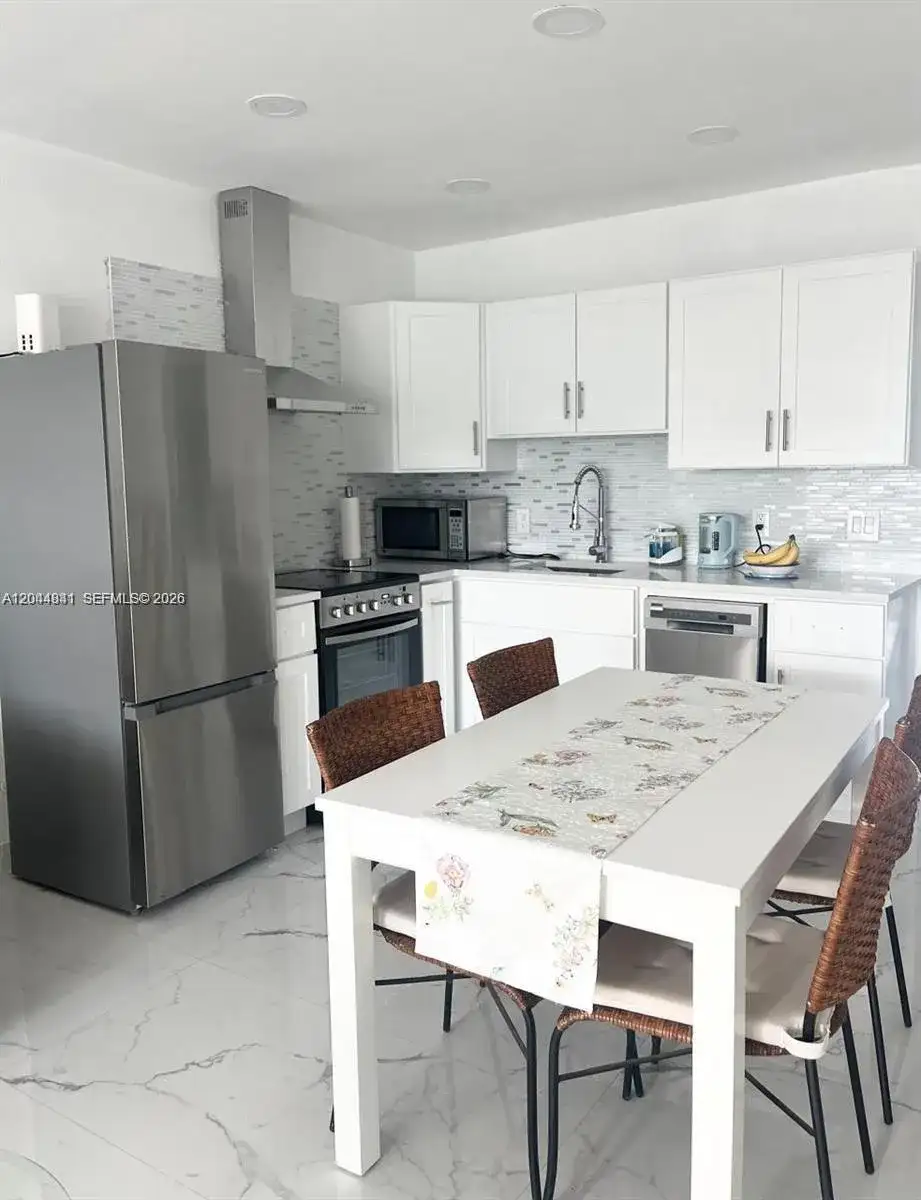 340 S Oakridge S # 340, Deerfield Beach FL 33442 photo 5