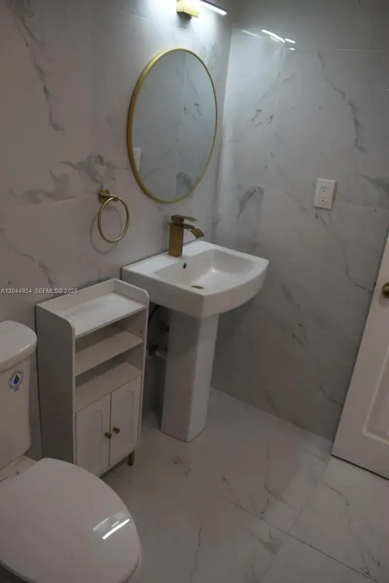 666 W 81st St # 311, Hialeah FL 33014 photo 2