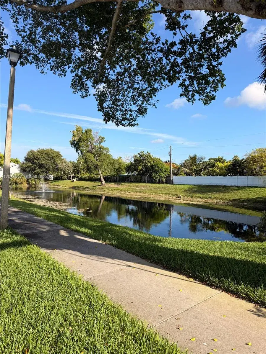 266 NW 60th Ave # 266, Margate FL 33063