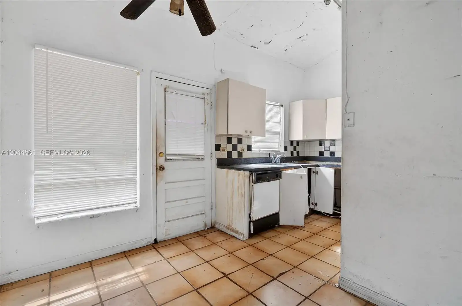 1847 NW 111th St, Miami FL 33167 photo 3