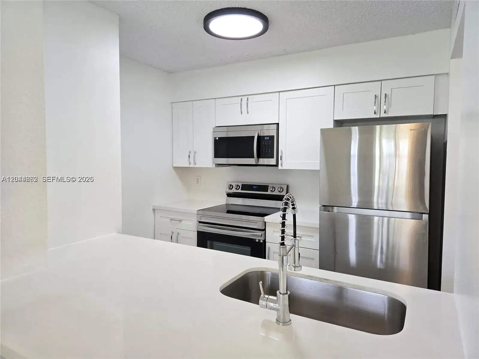 2890 N Oakland Forest Dr # 102, Oakland Park FL 33309