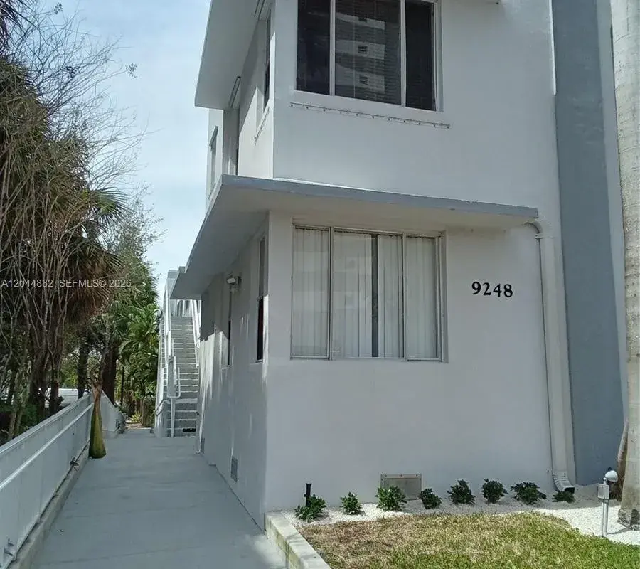9248 Collins Ave # 205, Surfside FL 33154