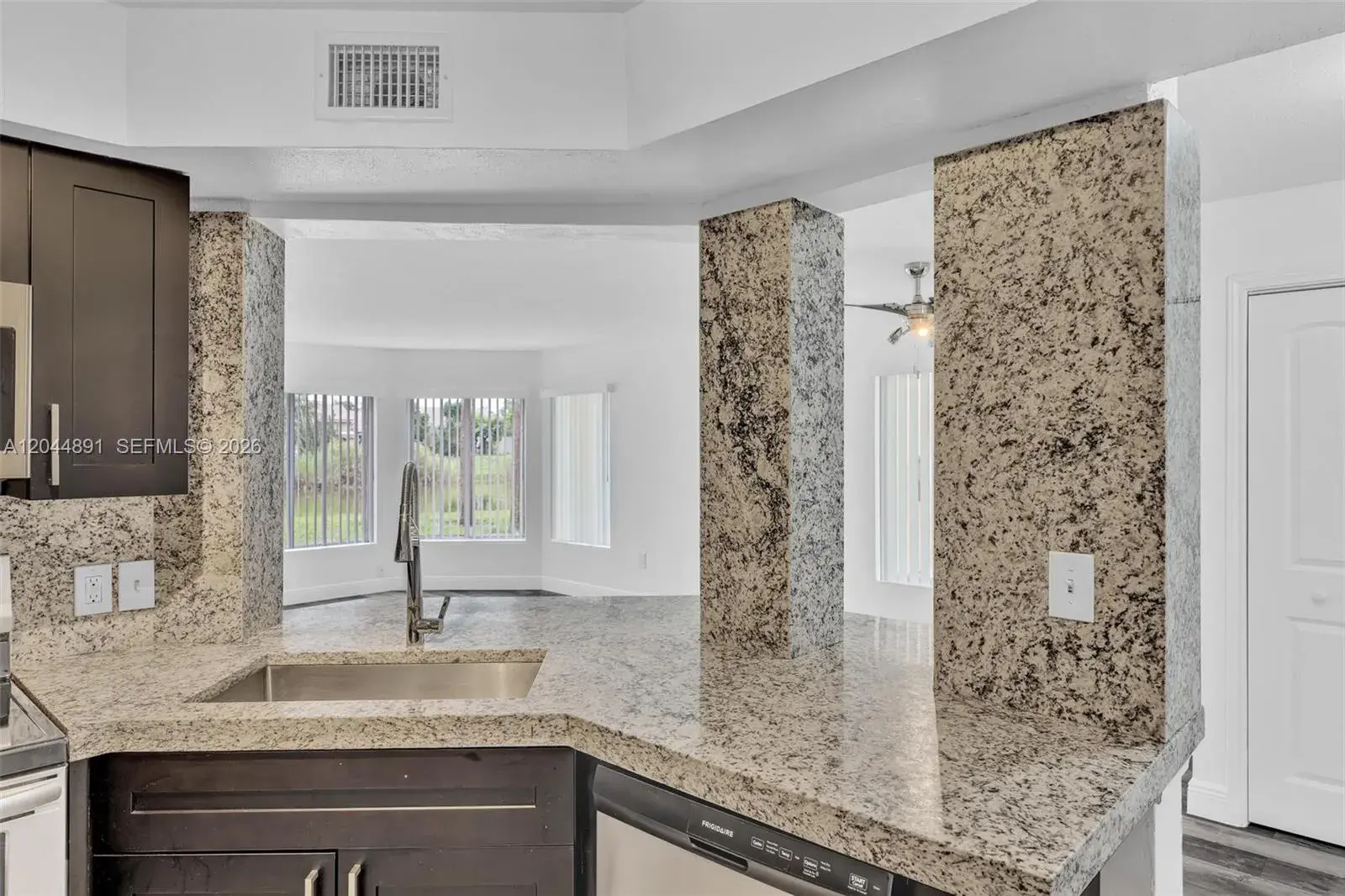 2341 NW 33rd St # 406, Oakland Park FL 33309