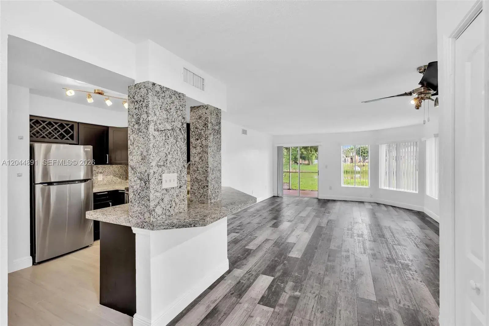 2341 NW 33rd St # 406, Oakland Park FL 33309