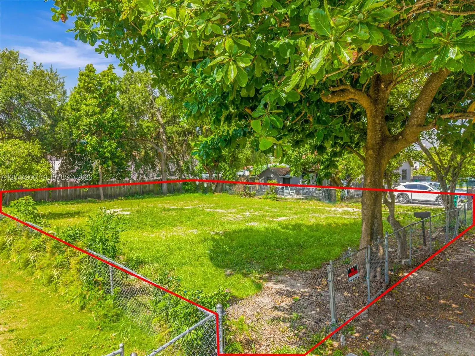 60 NE 76th St, Miami FL 33138 photo 2