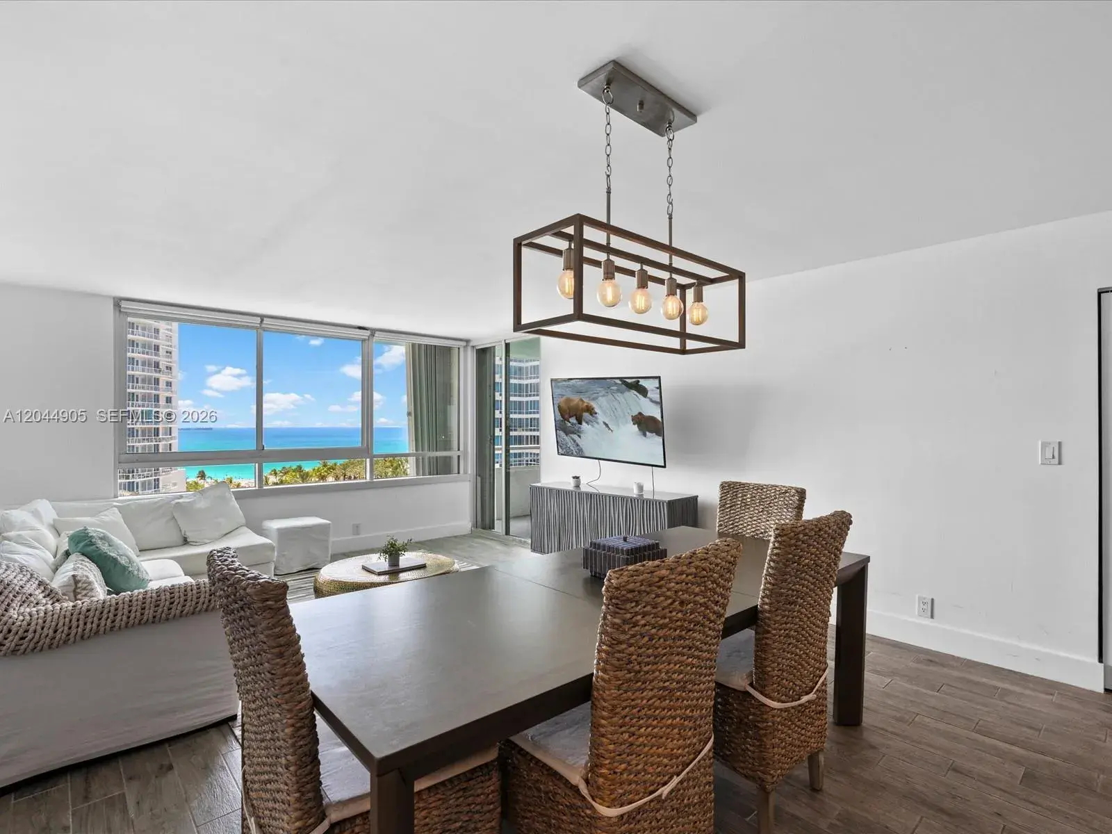 400 S Pointe Dr # 1102, Miami Beach FL 33139