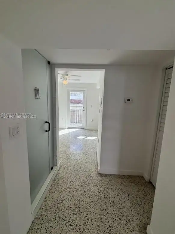 560 NW 1st St # 7, Miami FL 33128 photo 5