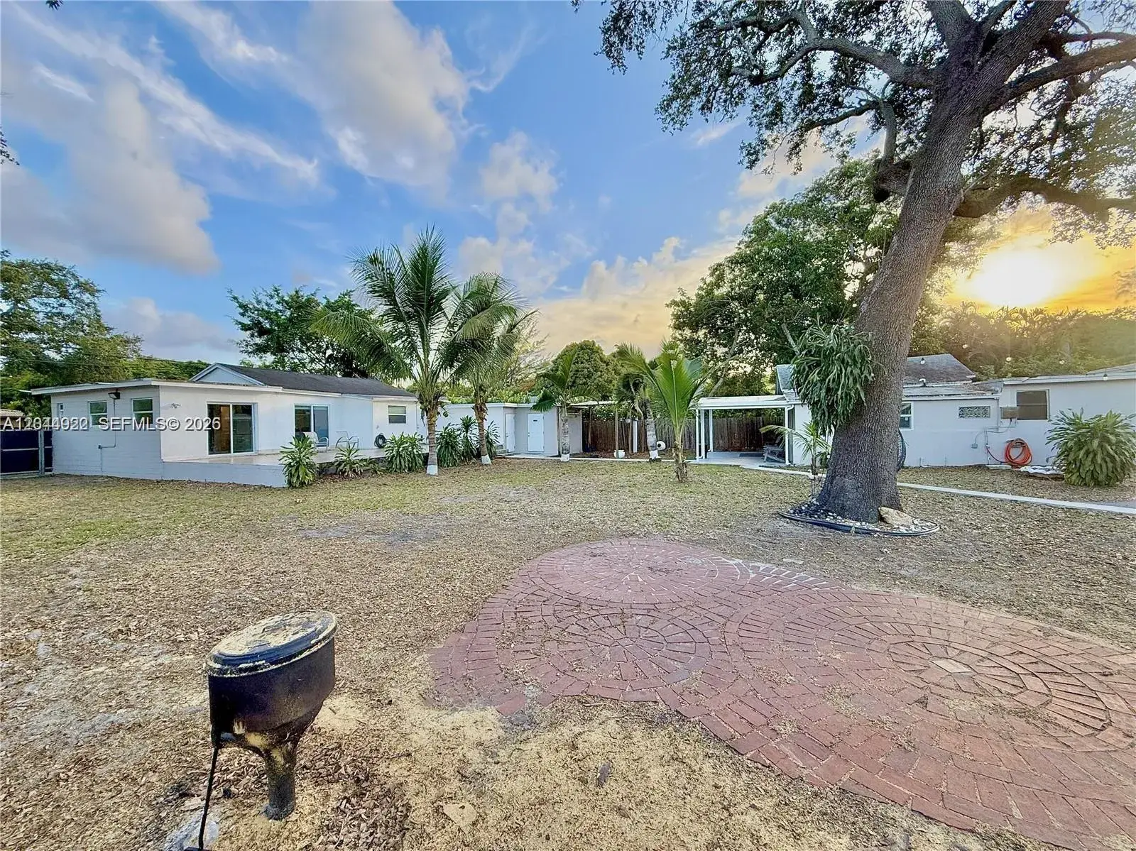 947 NE 149th St, Miami FL 33161
