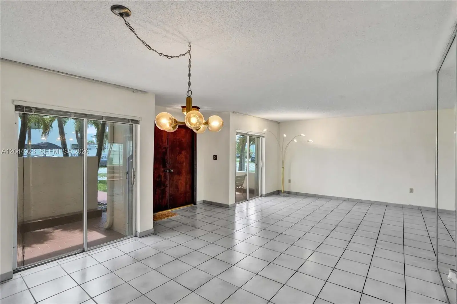 1050 SW 123rd Ave, Miami FL 33184