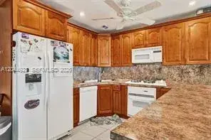 1061 NE 26th Ave # 1061, Pompano Beach FL 33062