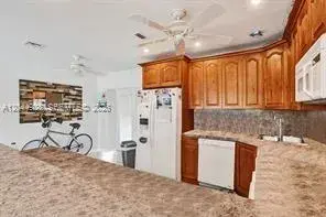 1061 NE 26th Ave # 1061, Pompano Beach FL 33062