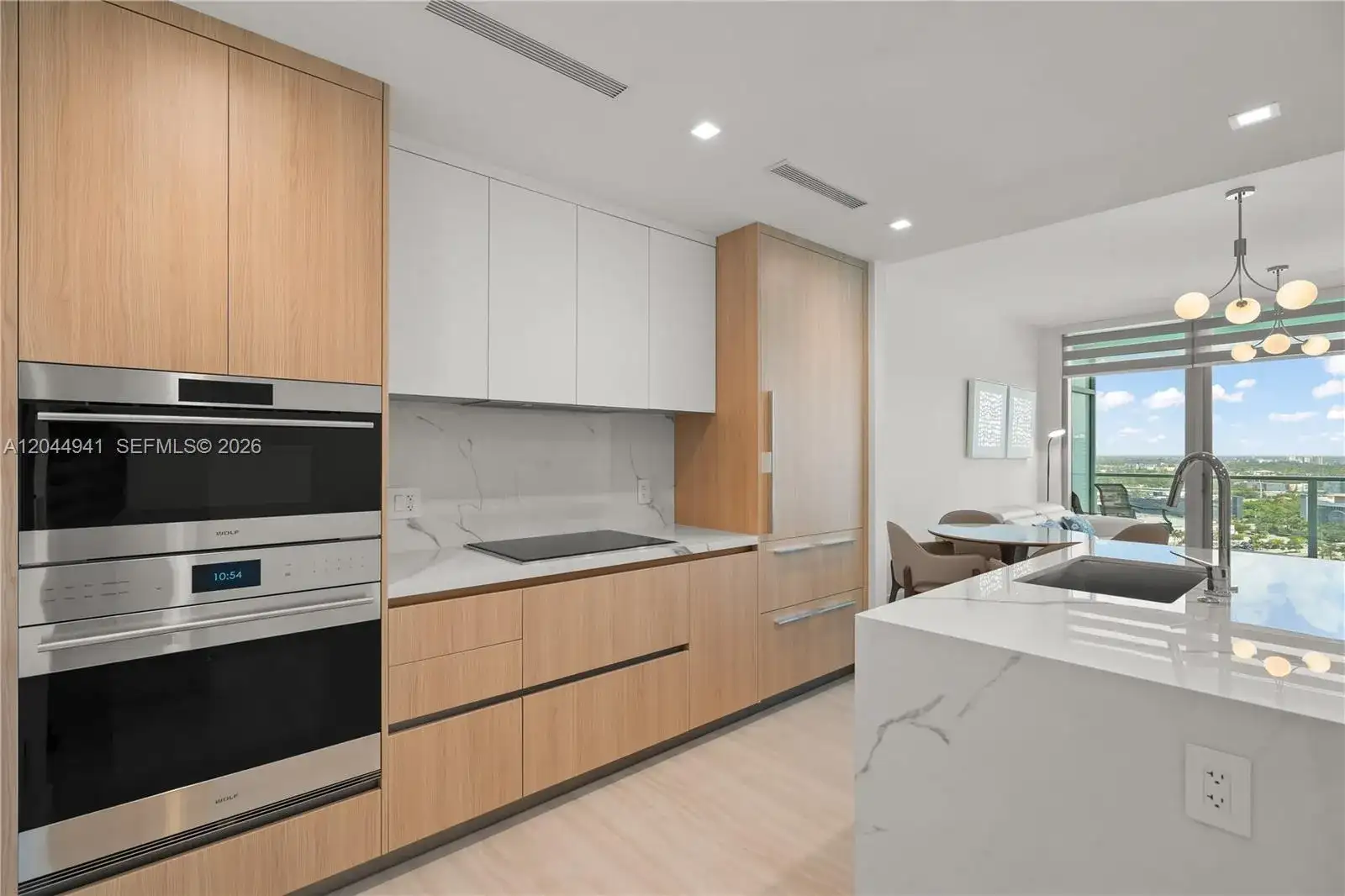 2411 Laguna Circle # 2107, Miami FL 33181 photo 5