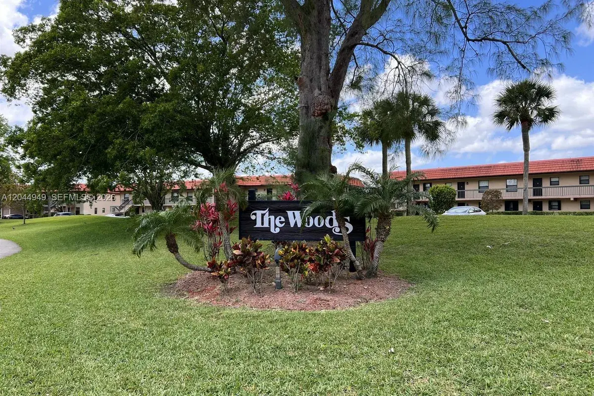 21909 Lake Forest Cir # 205, Boca Raton FL 33433