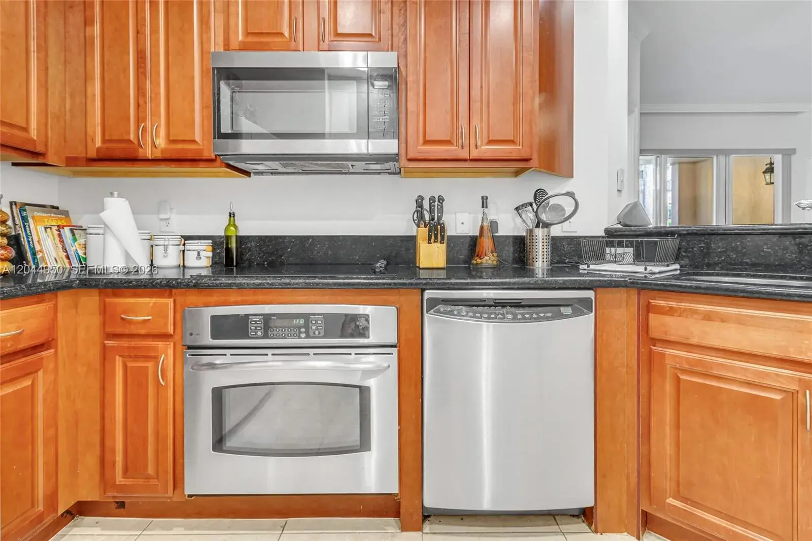 16100 Emerald Estates Dr # 298, Weston FL 33331