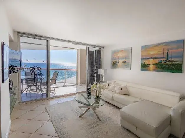 6767 Collins Ave # 1608, Miami Beach FL 33141