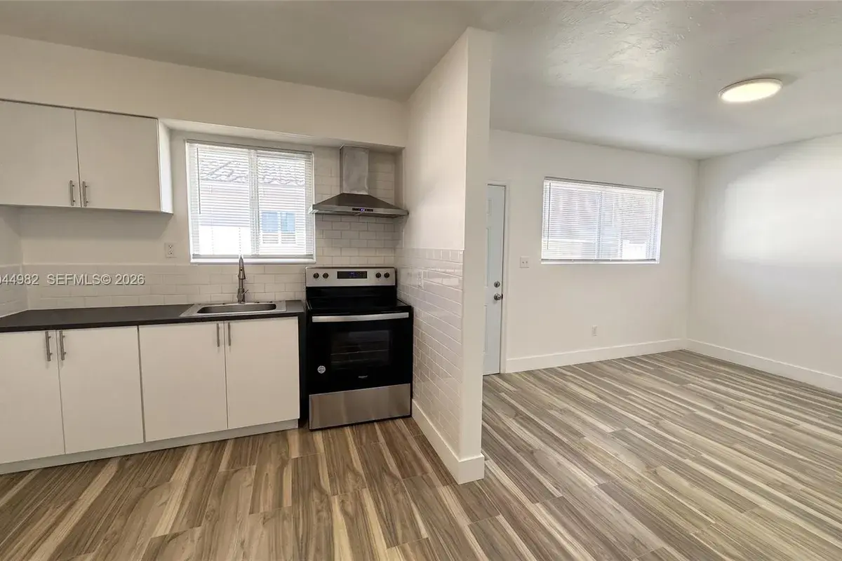 120 NE 55th St # 4, Miami FL 33137
