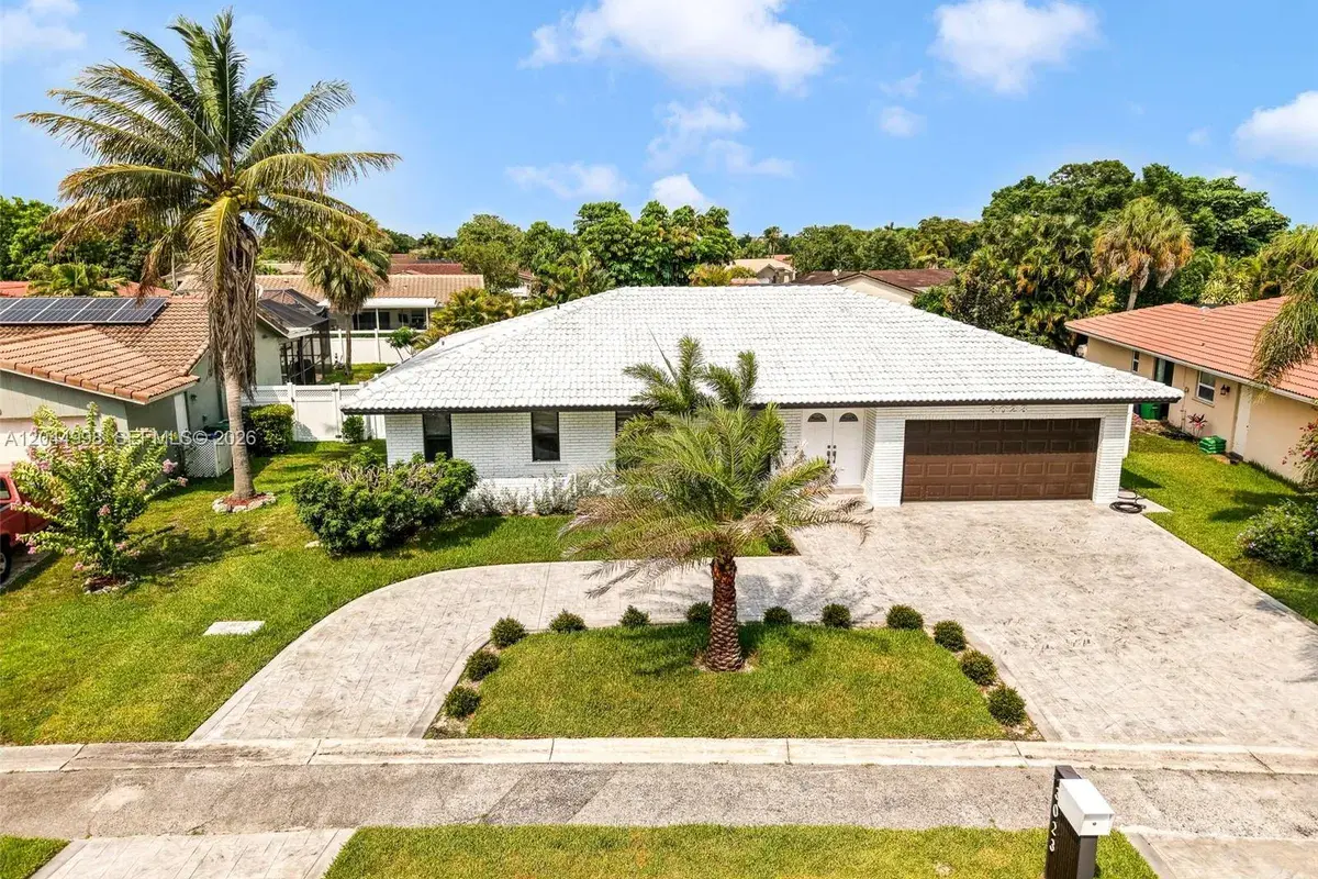 3023 NW 123rd Ave, Coral Springs FL 33065