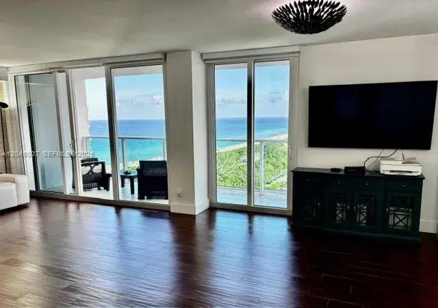 100 Bayview Dr # 2124, Sunny Isles Beach FL 33160
