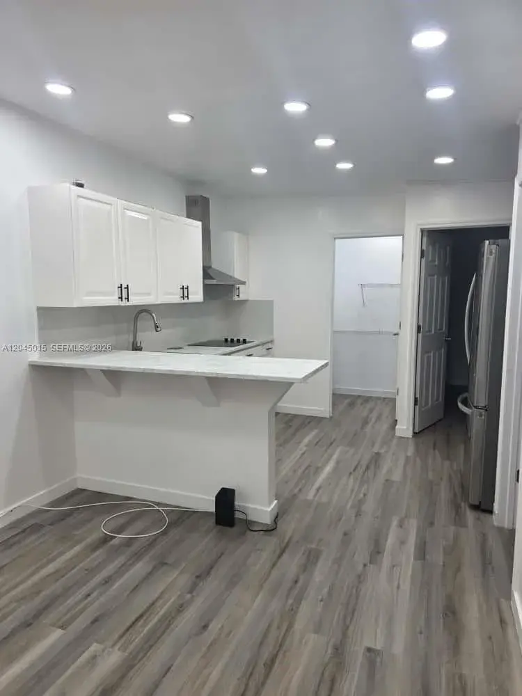 23 Miami Gardens Rd # 3, West Park FL 33023