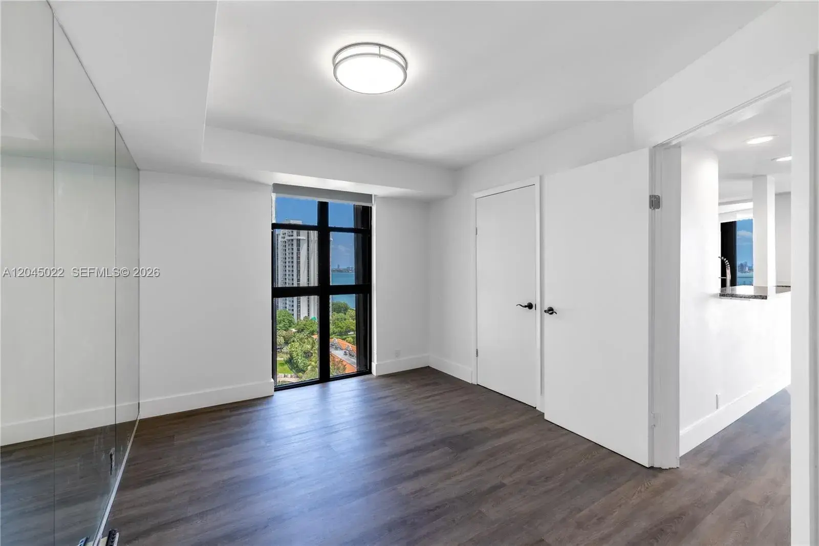 1000 Quayside Ter # 1702, Miami FL 33138