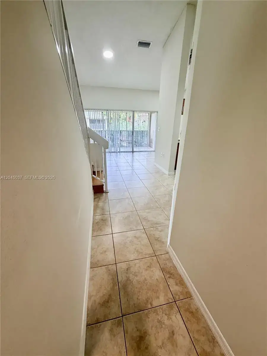 19216 Glenmoor Dr # 19216, West Palm Beach FL 33409 photo 4