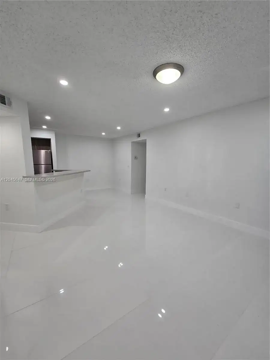 595 Vista Isles Dr # 1913, Sunrise FL 33325 photo 2