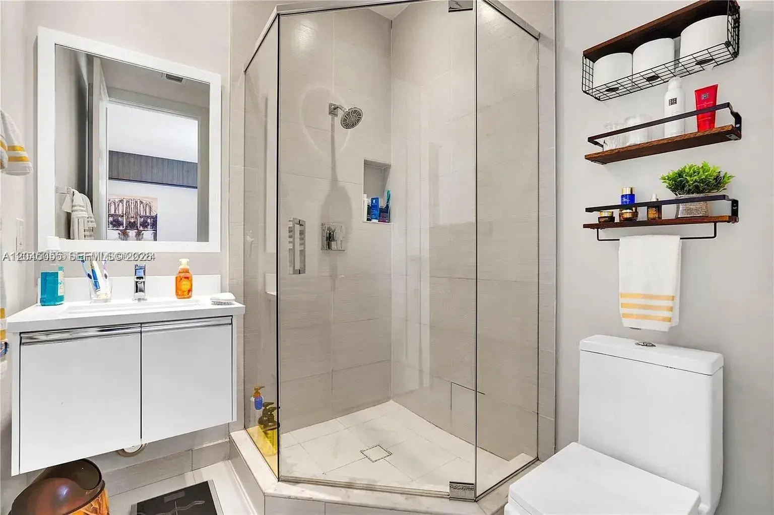 6319 NW 105 CT # 0, Doral FL 33178