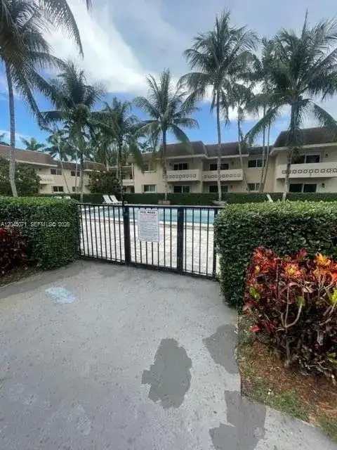 14500 SW 88th Ave # 247, Palmetto Bay FL 33176 photo 5