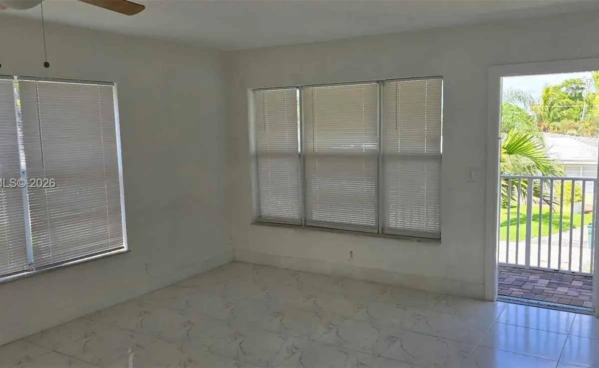 3260 NE 19th Ave # 11, Oakland Park FL 33306