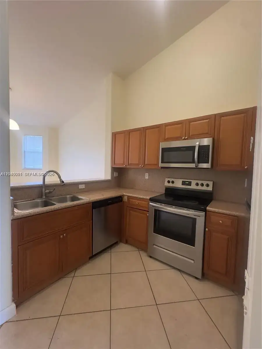 1660 SE 29th St # 109, Homestead FL 33035 photo 2