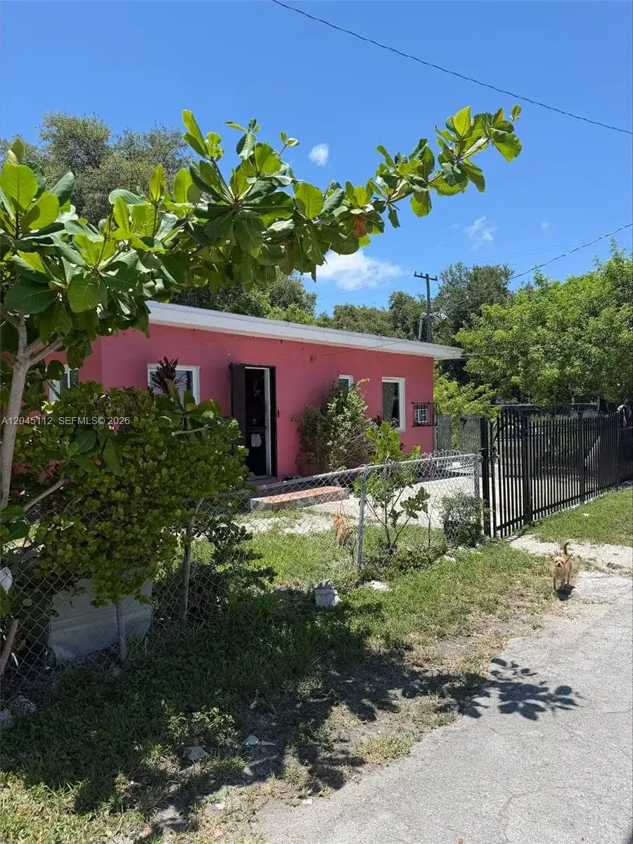157 NE 64th Ter, Miami FL 33138 photo 4