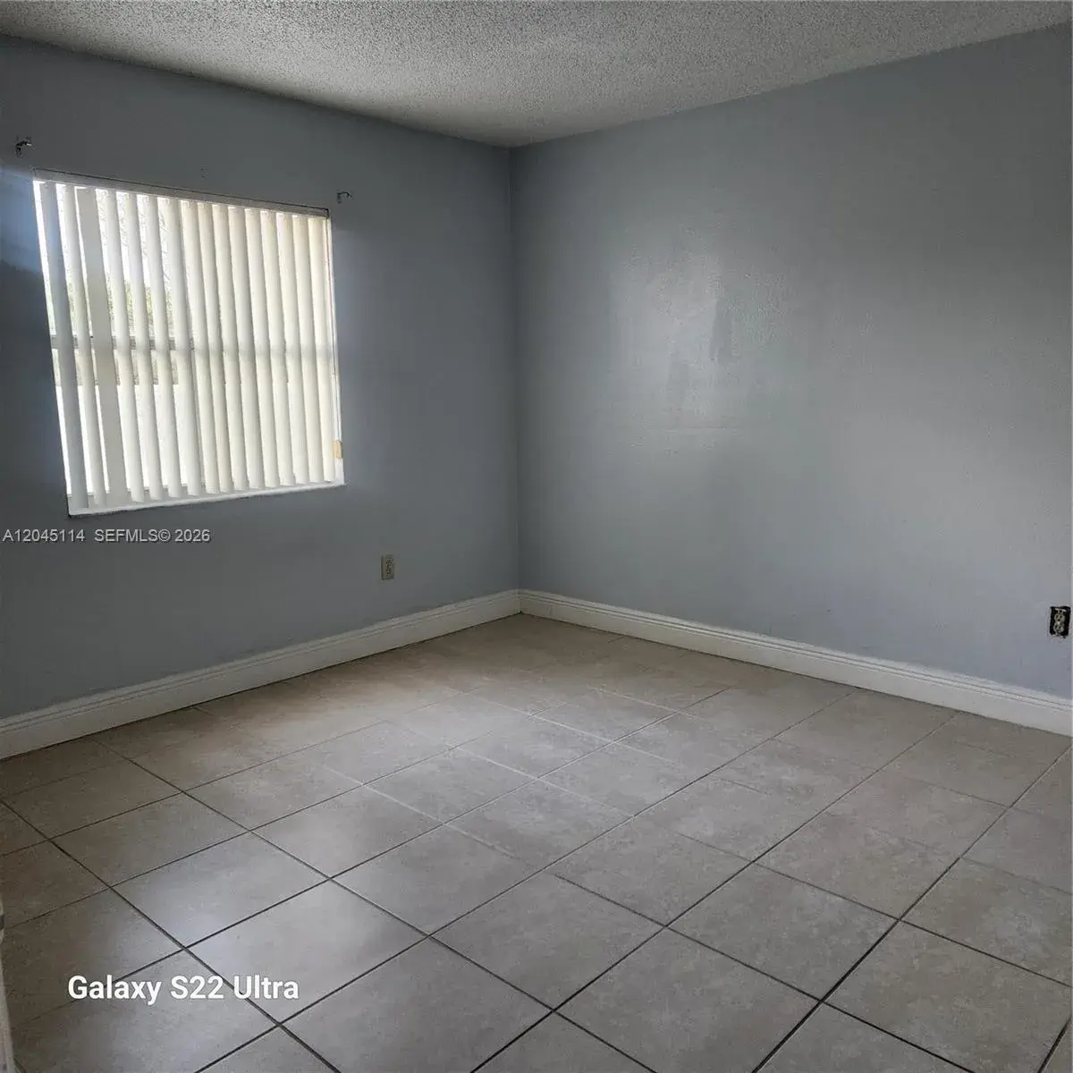 8200 SW 210th St # 111, Cutler Bay FL 33189
