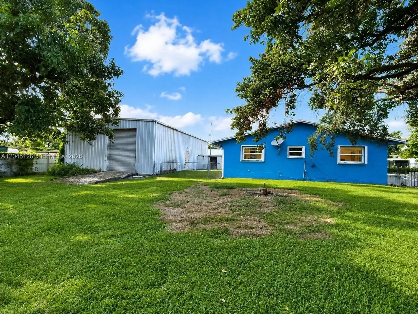 6145 Hayes St, Hollywood FL 33024