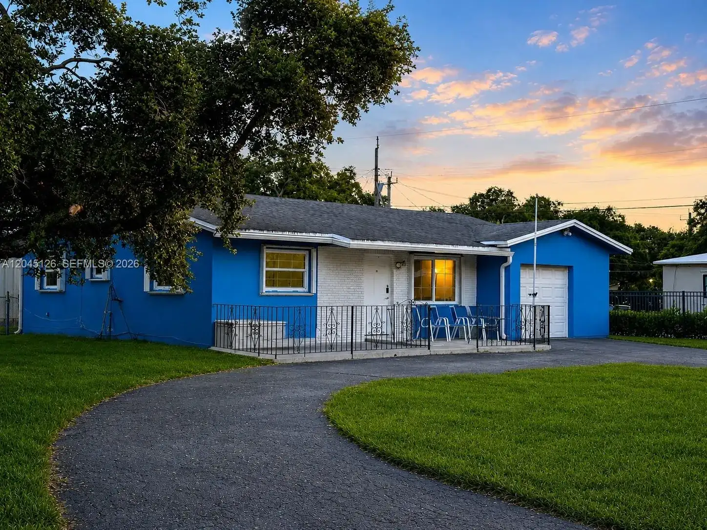 6145 Hayes St, Hollywood FL 33024 photo 3