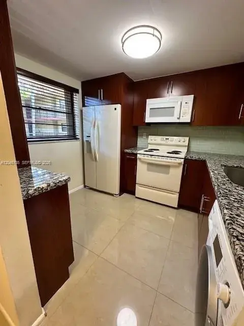 10845 SW 112th Ave # 211, Miami FL 33176