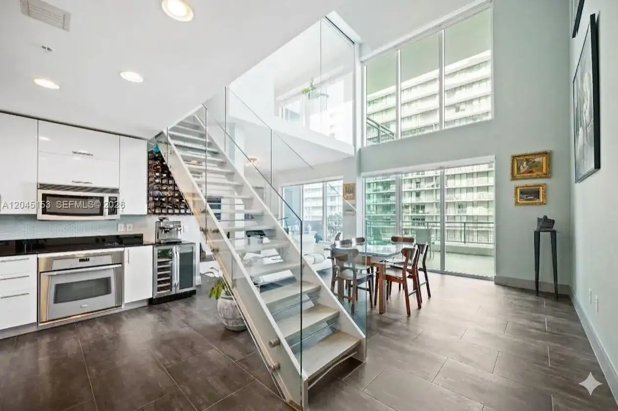 60 SW 13th St # 4002, Miami FL 33130 photo 3