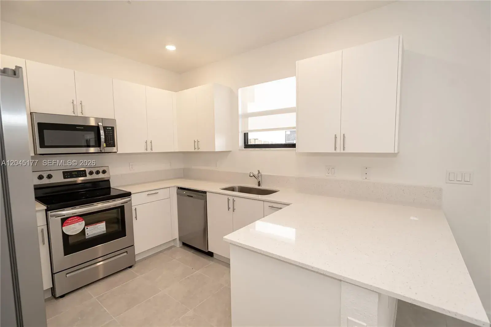 270 SW 159th Pl, Pembroke Pines FL 33027