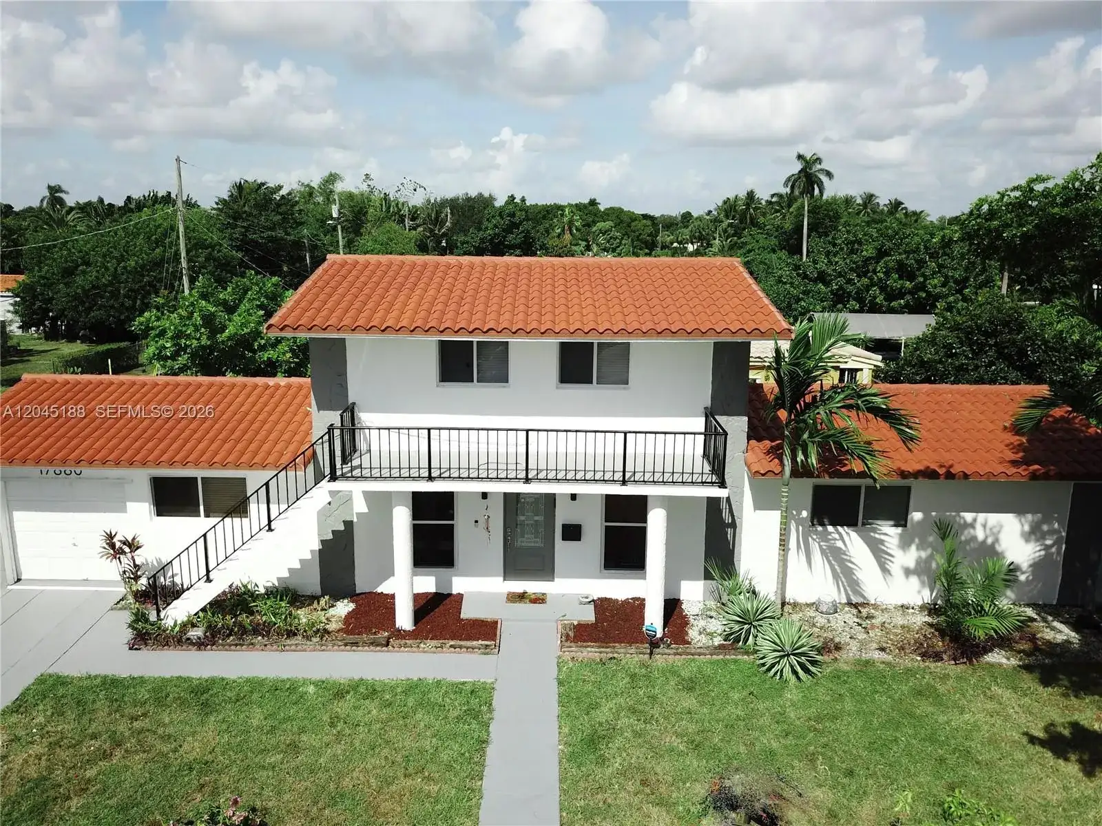 17880 NE 13th Ave, North Miami Beach FL 33162 photo 2