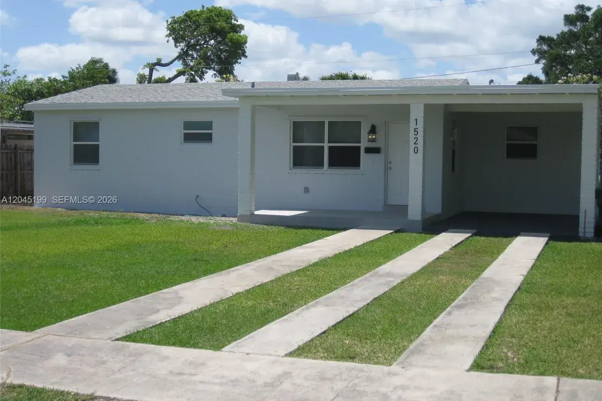 1520 NE 14th St, Homestead FL 33033