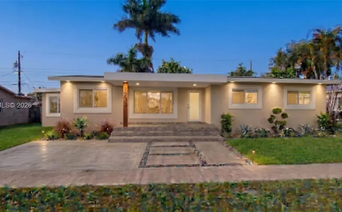 1233 SW AVENUE C PL, Belle Glade FL 33430