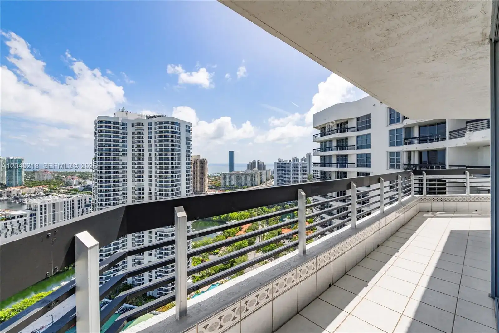 3530 Mystic Pointe Dr # 3206, Aventura FL 33180 photo 4