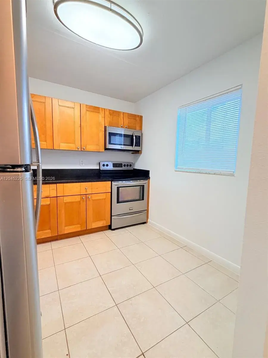 7705 Camino Real # B413, Miami FL 33143