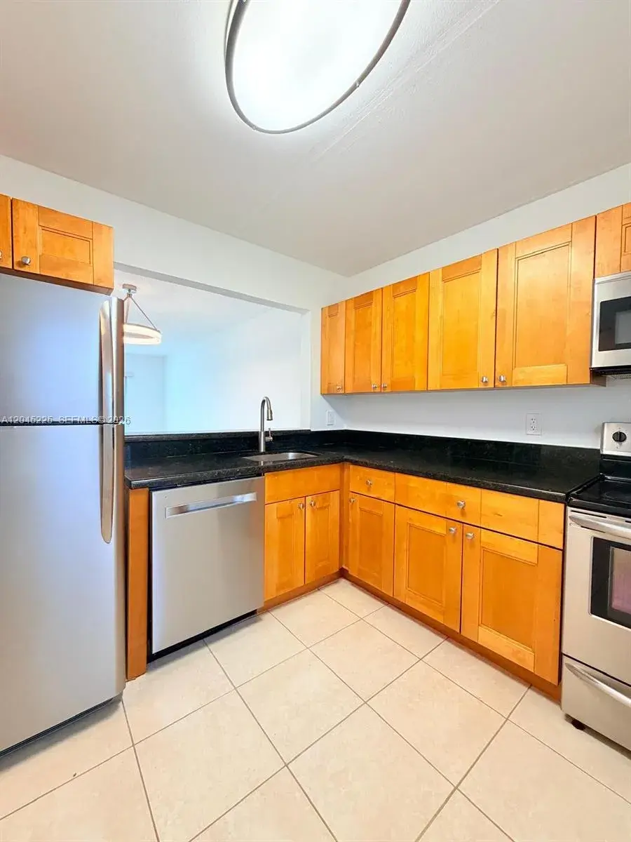 7705 Camino Real # B413, Miami FL 33143