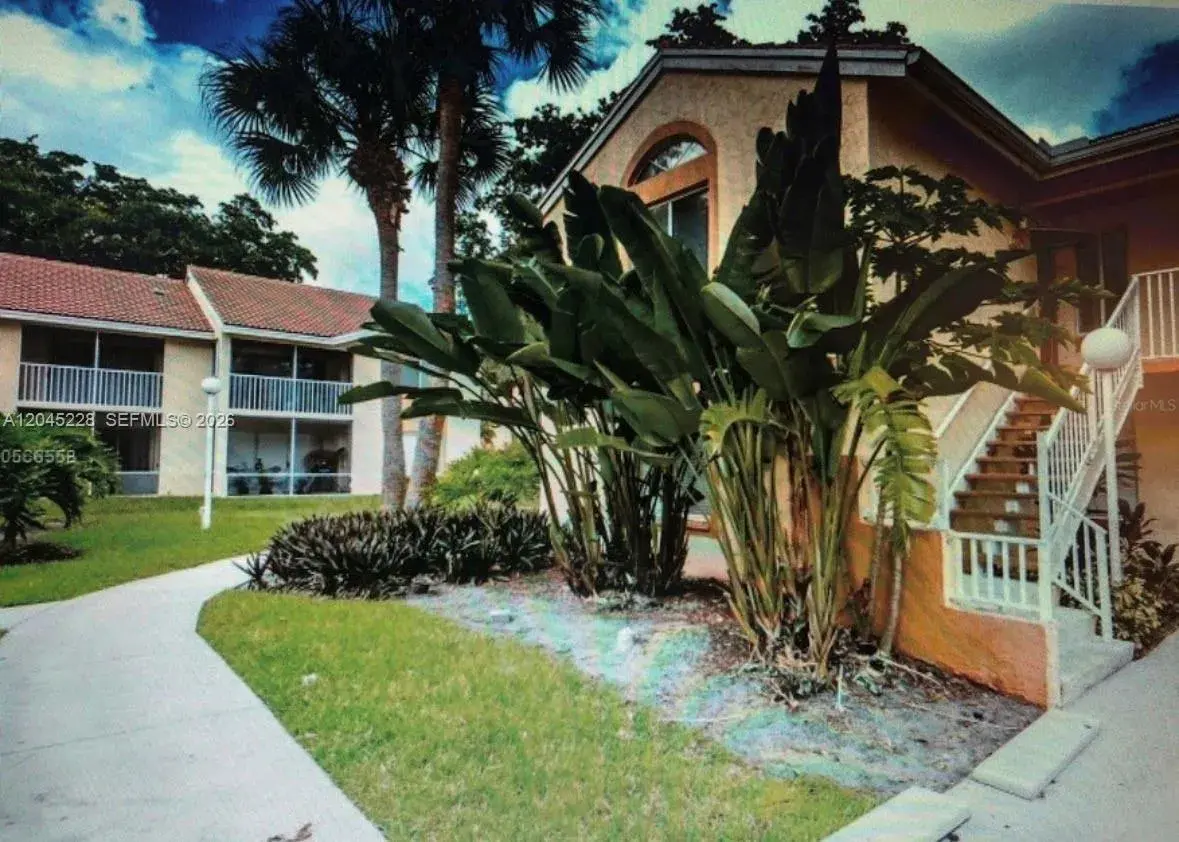 1040 Coral Club Dr # 1040, Coral Springs FL 33071