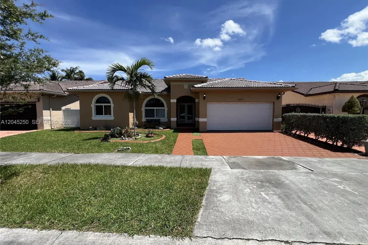 8842 NW 142nd Ln, Miami Lakes FL 33018