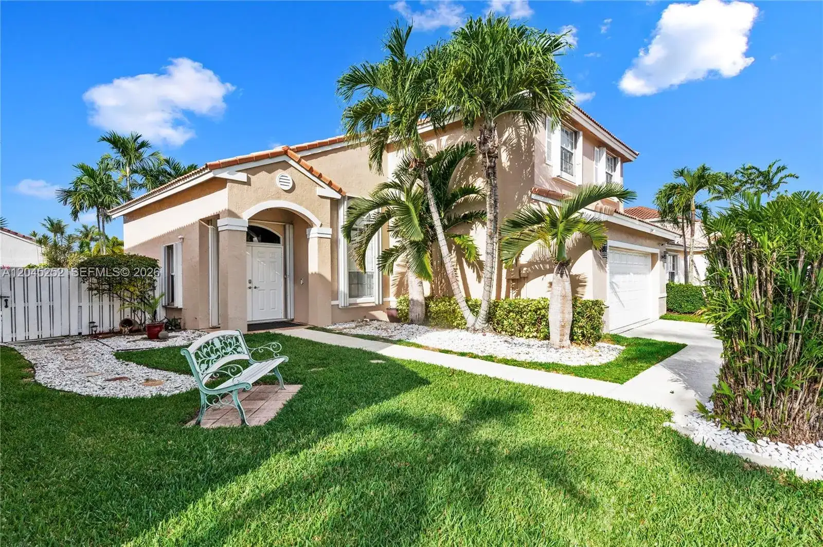 18910 NW 10th Ter, Pembroke Pines FL 33029 photo 4