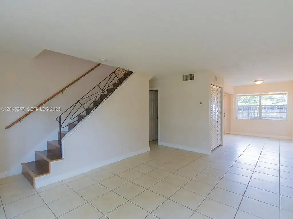 4648 NW 9th Dr # 4648, Plantation FL 33317 photo 3