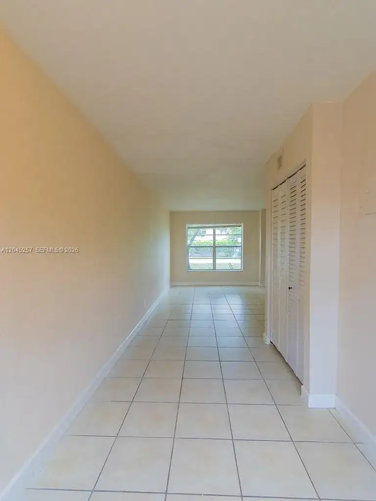 4648 NW 9th Dr # 4648, Plantation FL 33317 photo 4