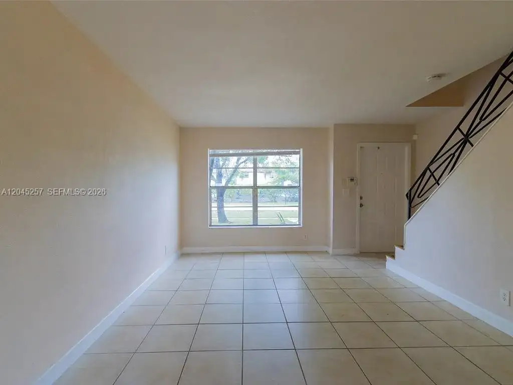 4648 NW 9th Dr # 4648, Plantation FL 33317 photo 5