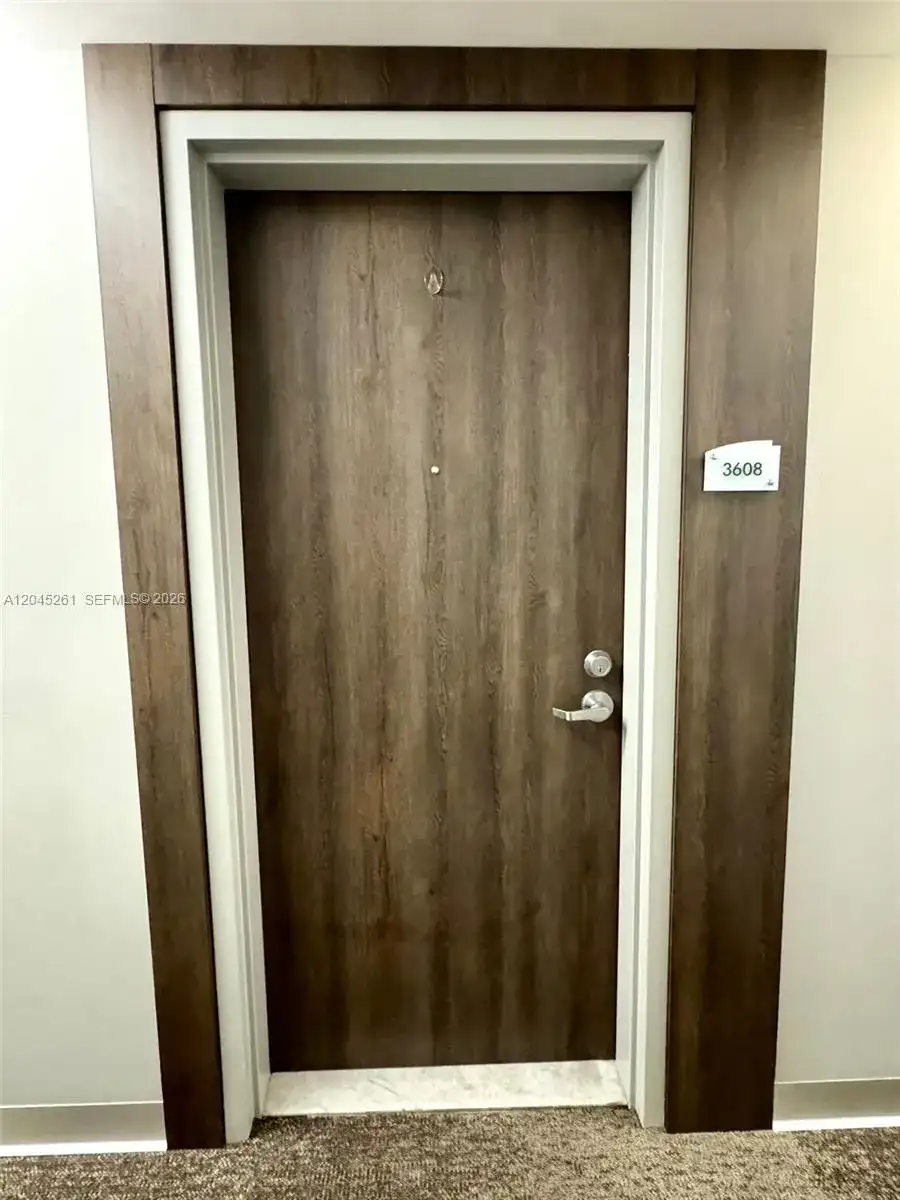 92 SW 3rd St # 3608, Miami FL 33130 photo 3